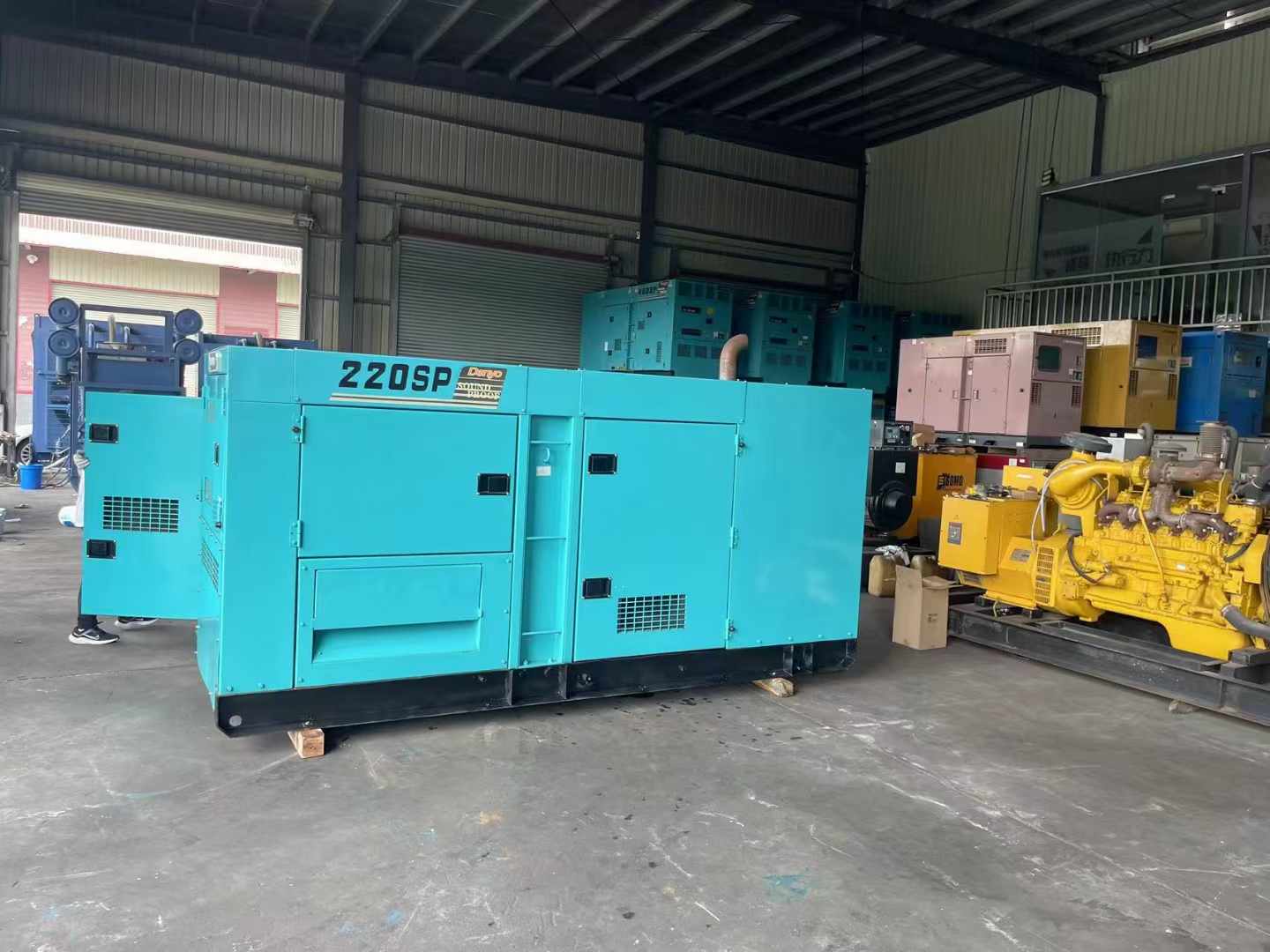 长海800kW 柴油发电机的输出电流波动范围是多少？